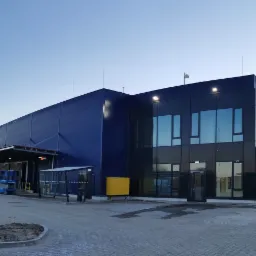 Realizacja instalacji elektrycznych w hali kurierskiej