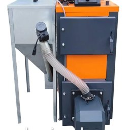 Nowoczesny kocioł na pellet, stworzony z myślą o użytkownikach oczekujących wysokiej sprawności, ekologicznej pracy i pełnej automatyzacji.