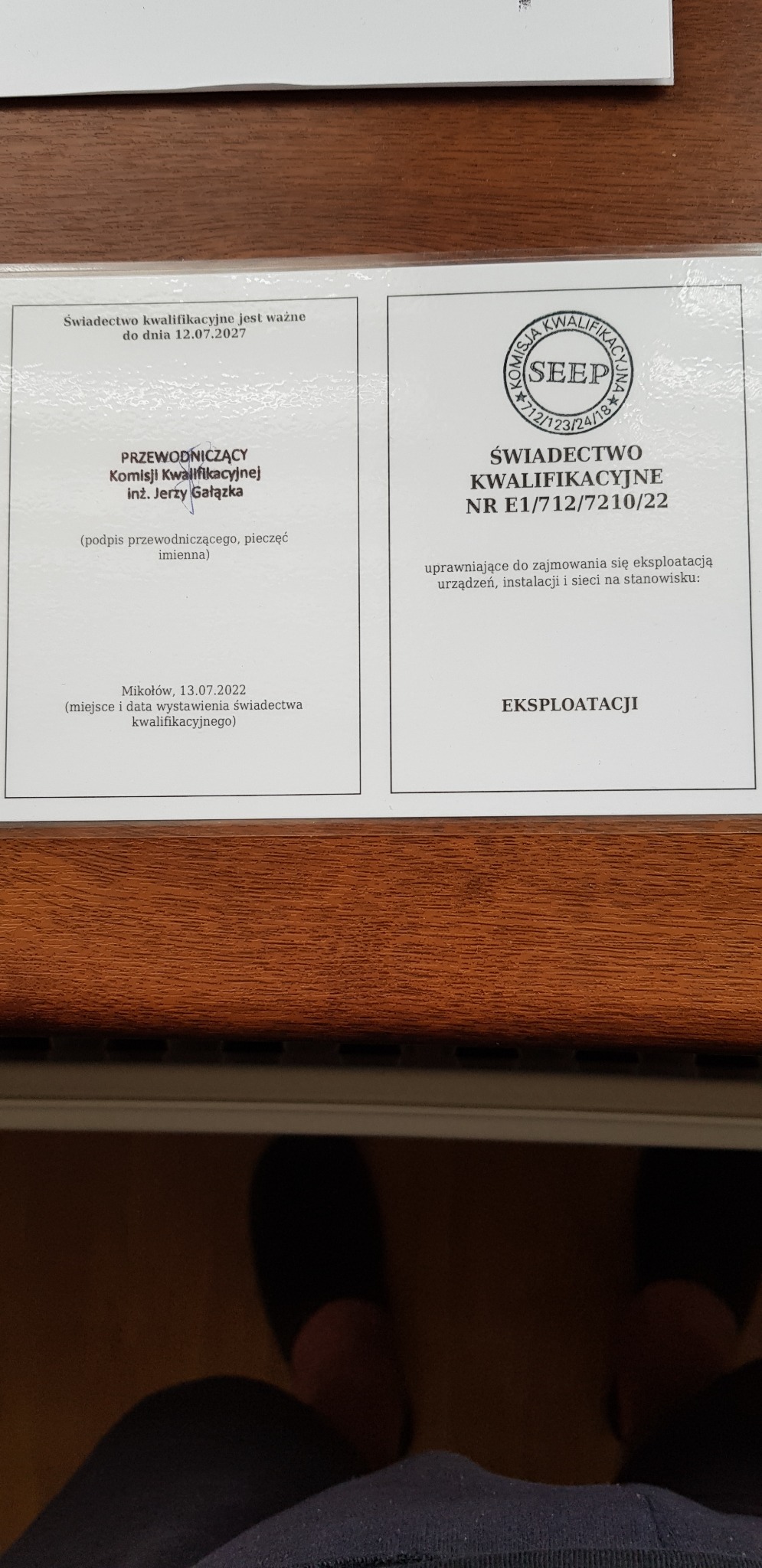 Świadectwo kwalifikacyjne SEEP nr E1/712/7210/22, uprawniające do eksploatacji urządzeń, instalacji i sieci. Ważne do 12.07.2027. Mikołów, 13.07.2022.