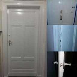 Grupa Magmat Magdalena Matysiak - Białe, odnowione drzwi z widocznymi uszkodzeniami farby w górnej części oraz wokół zamka. Na głównym planie zamknięte drzwi z mosiężną klamką, po prawej stronie kolaż detali uszkodzeń.