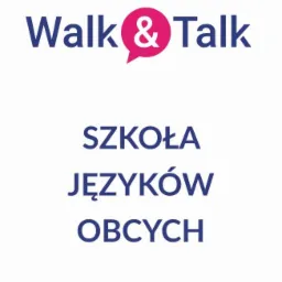 Logo szkoły językowej Walk & Talk z różowym znakiem & w dymku. Napis 'Szkoła Języków Obcych' w kolorze granatowym, na białym tle.