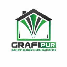 Logo firmy GRAFIPUR specjalizującej się w ocieplaniu budynków technologią piany PUR, z graficznym symbolem domu w odcieniach zieleni i szarości.