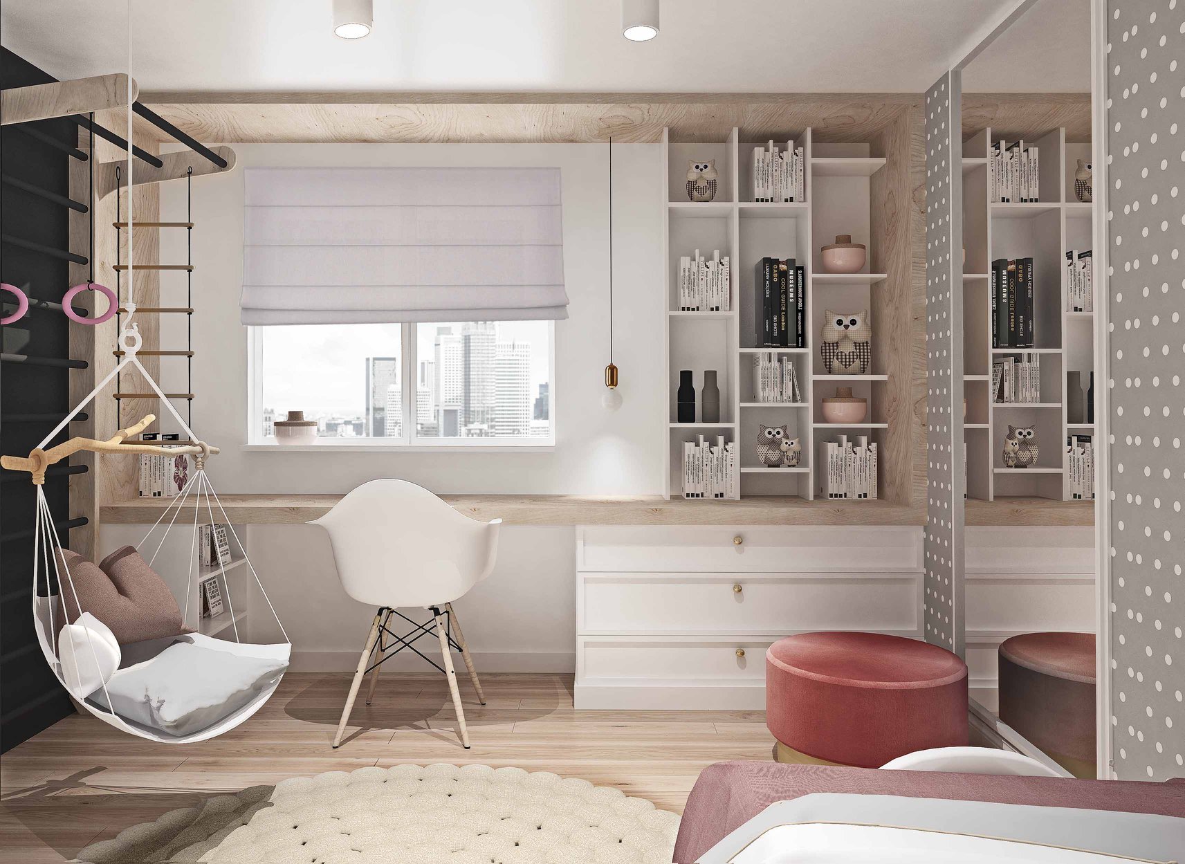 Pokój dziecięcy w jasnych barwach z huśtawką wiszącą, biurkiem przy oknie z widokiem na miasto, regałami z książkami i dekoracjami w kształcie sów oraz drabinką gimnastyczną przy ścianie.