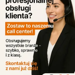 Uśmiechnięta konsultantka w słuchawkach, obok tekst reklamowy o profesjonalnej obsłudze klienta i logo Silesian Contact Center na jasnym tle.