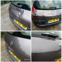 Cztery ujęcia tylnej klapy samochodu Renault Scenic z widocznym wgnieceniem, tablica rejestracyjna holenderska, data na zdjęciu wskazuje na maj 2019.