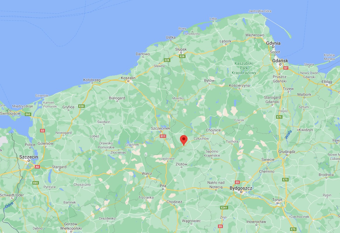 Mapa Polski północnej z zaznaczoną lokalizacją w okolicach Szczecinka.
