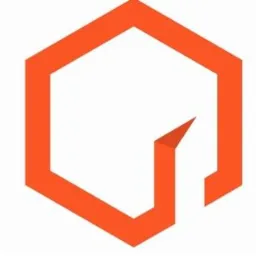 Pomarańczowy, geometryczny logotyp w kształcie sześcioboku z elementem przypominającym strzałkę, na białym tle.