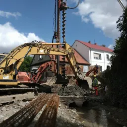 Wiercenie pali CFA pod obiekt mostowy