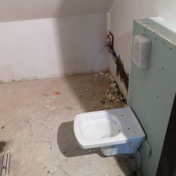 Adaptacja pomieszczenia na łazienkę w mieszkaniu - w trakcie realizacji