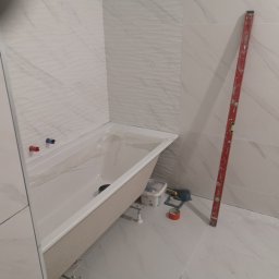Remont łazienki w mieszkaniu - w trakcie remontu