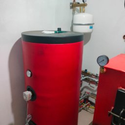 AQUA PLUS ANDRIY VORONOVSKIY - Montaż grzejnik&oacute;w Wejherowo