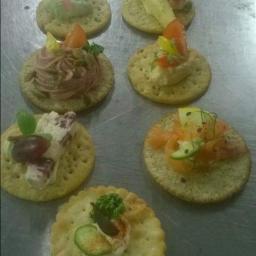 Organizacja wesel , usługi dekoratorskie oraz gastronomiczne 