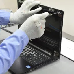 Wymiana matrycy w laptopie