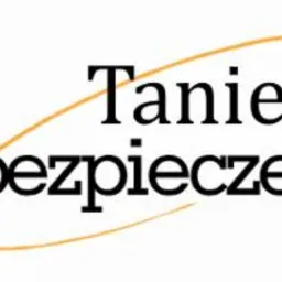 Grafika przedstawia dwie figurki witające się uściskiem dłoni, obok napis 'Tanie ubezpieczenia' otoczony pomarańczową elipsą, a z prawej strony figurka rodziny obejmującej się.