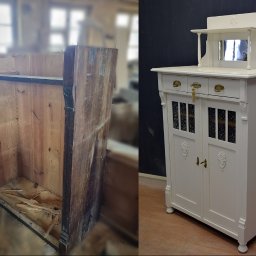 Art-Wood Renowacja Drzwi schodów mebli - Renowacja antycznej szafki: widok przed i po odnowieniu, z lewej strony zniszczony szkielet, z prawej odnowiona, biała szafka z lustrem i zdobieniami.