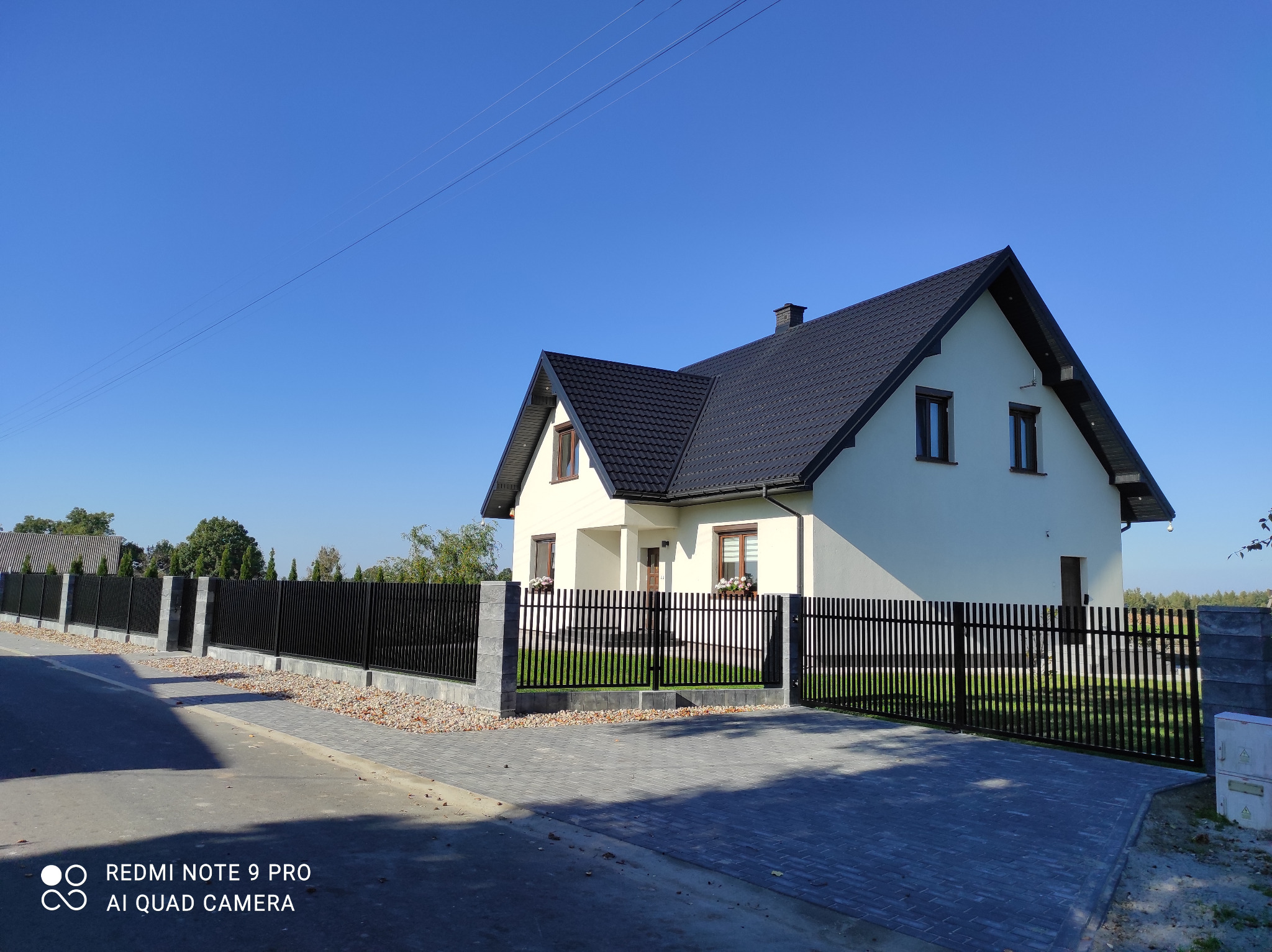 Ogrodzenia tradycyjne i nowoczesne