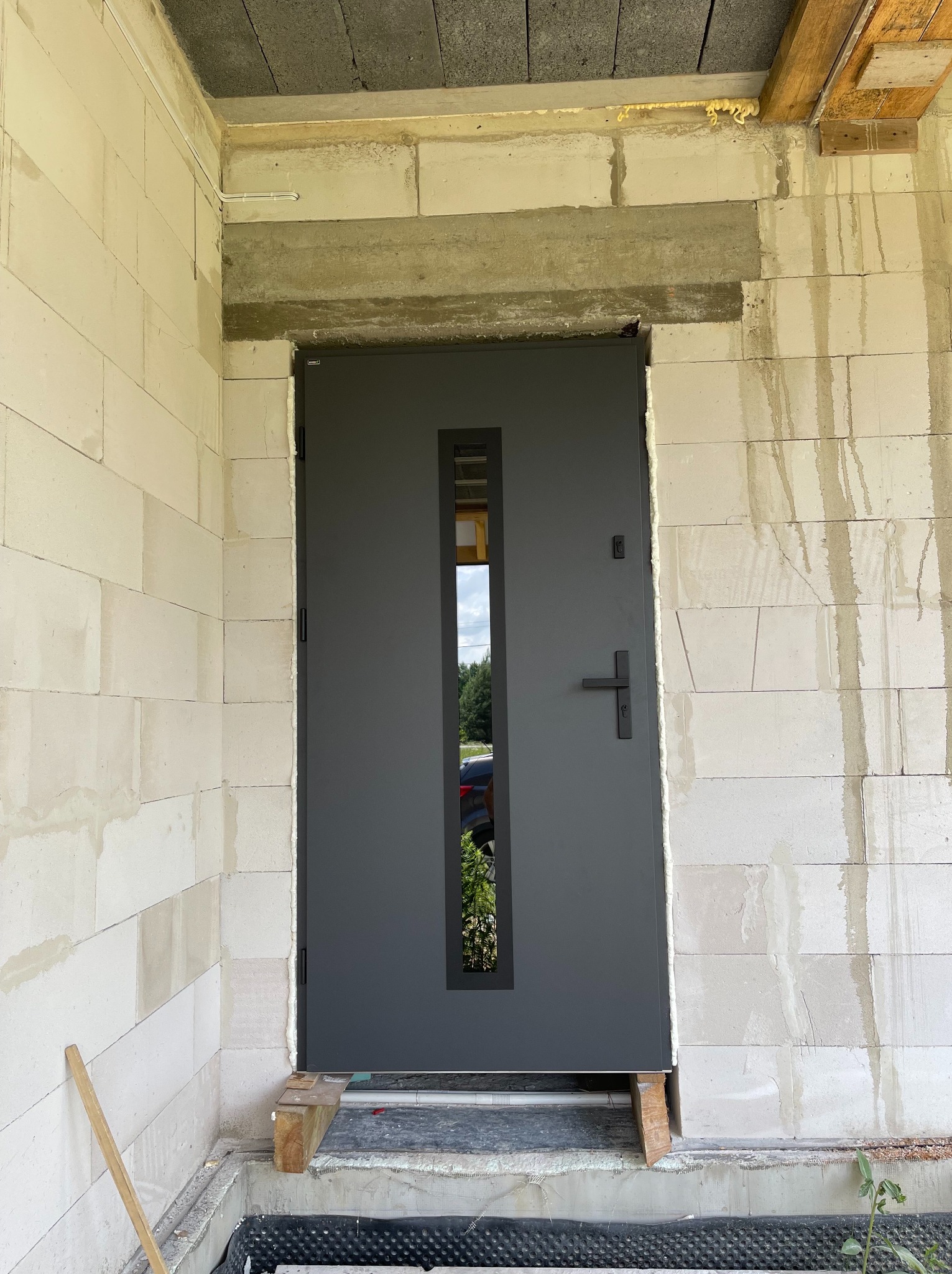 Montaż drzwi wejściowych