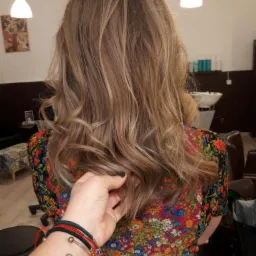 Koloryzacja i refleksy_wsuwka pracownia wizerunku