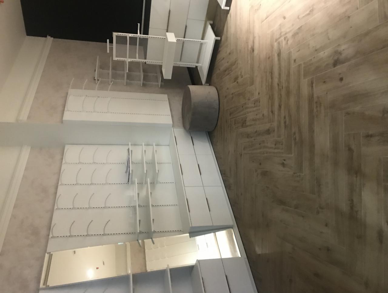 Przed i po sprzątanie po budowie