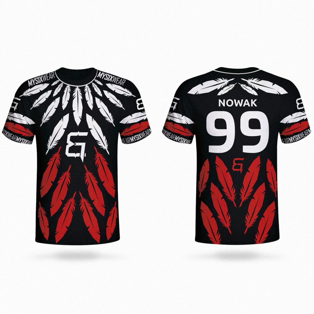 Czarno-biało-czerwona koszulka sportowa z piórami i numerem 99, widok z przodu i z tyłu, nazwisko 'NOWAK' na plecach.