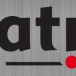 Logo firmy Matiw na tle szczotkowanego metalu, czarny napis z czerwoną kropką.