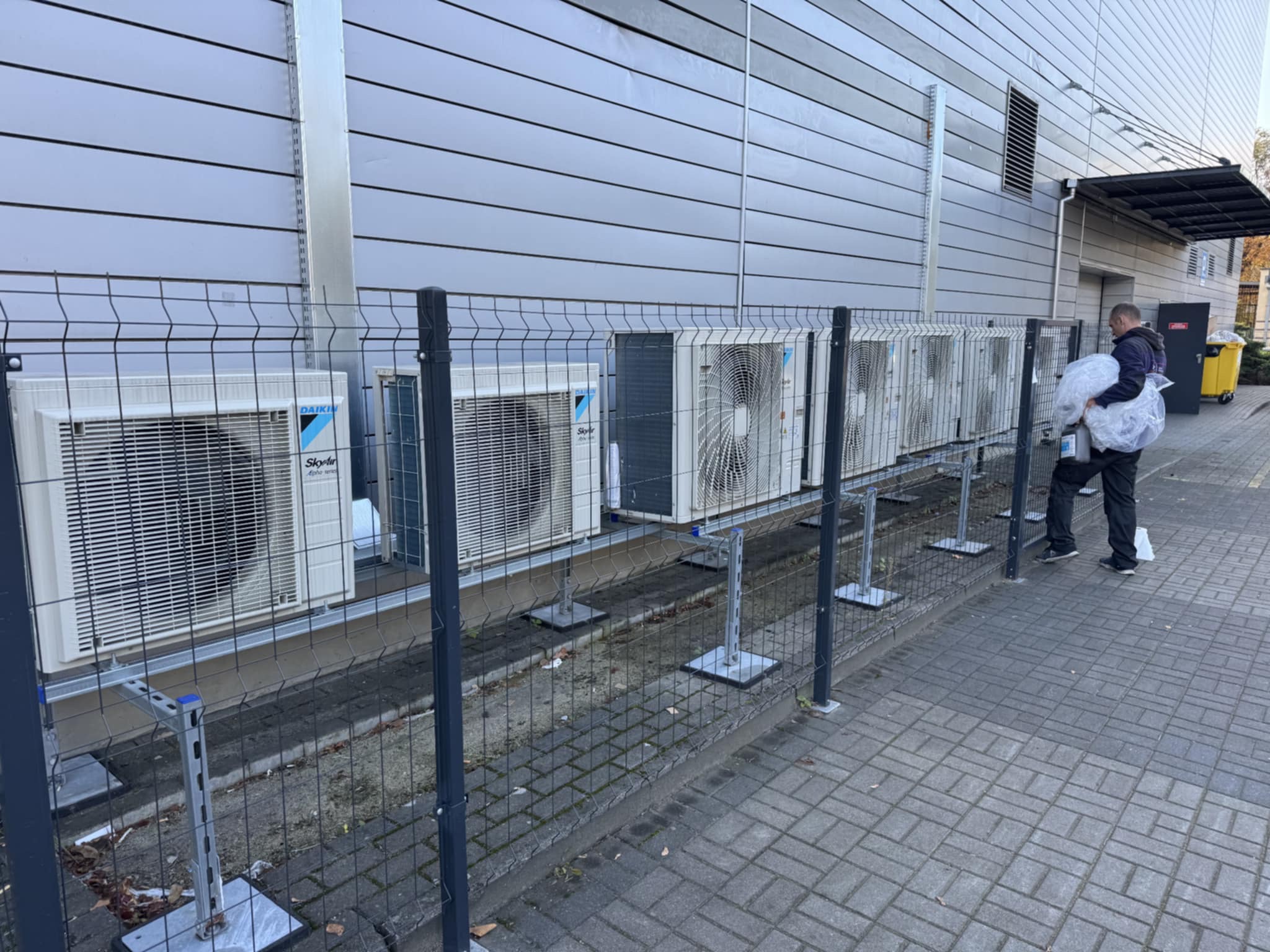 Serwis przeglądy naprawy montaż