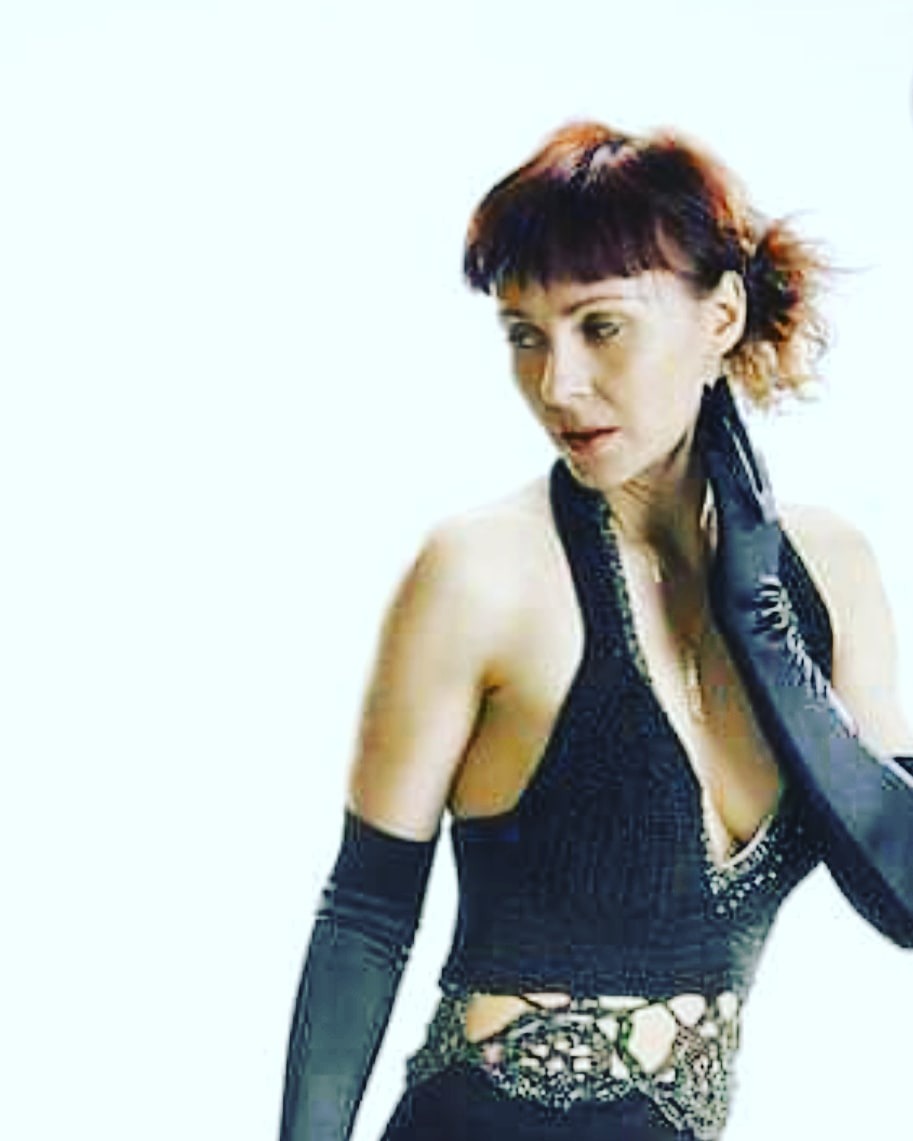 Ulubiona suknia Czarna wieczorowa dla wyjątkowej kobiety