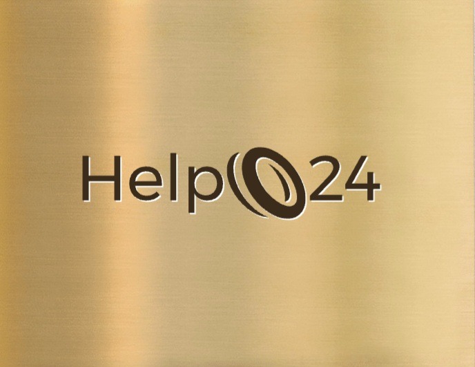 Logo 'HelpO24' na szczotkowanym złotym tle.