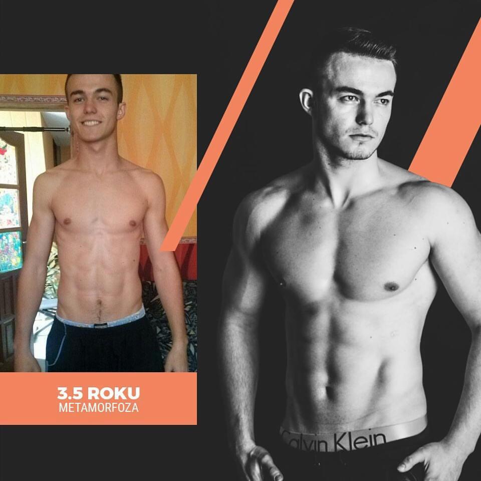 Męska sylwetka przed i po metamorfozie: po lewej szczupła budowa, po prawej wyrzeźbione ciało w czarno-białej tonacji, z widocznym logo Calvin Klein.