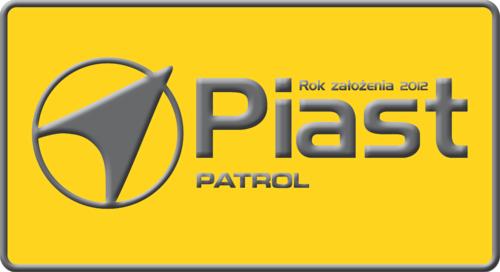 Żółte logo firmy ochroniarskiej Piast Patrol z szarym symbolem strzałki w okręgu i rokiem założenia 2012.