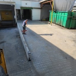 Maskin Roboty Ziemne - Montaz murów oporowych