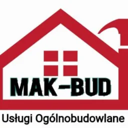 Logo firmy MAK-BUD z czerwonym obrysem domu i młotkiem, czarnym napisem oraz hasłem 'Usługi Ogólnobudowlane'.