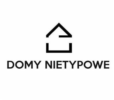 Logo firmy budowlanej: schematyczny zarys domu z napisem 'DOMY NIETYPOWE'.