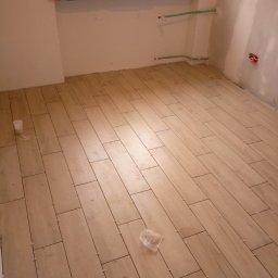 Glazurnik Jemielnica 1