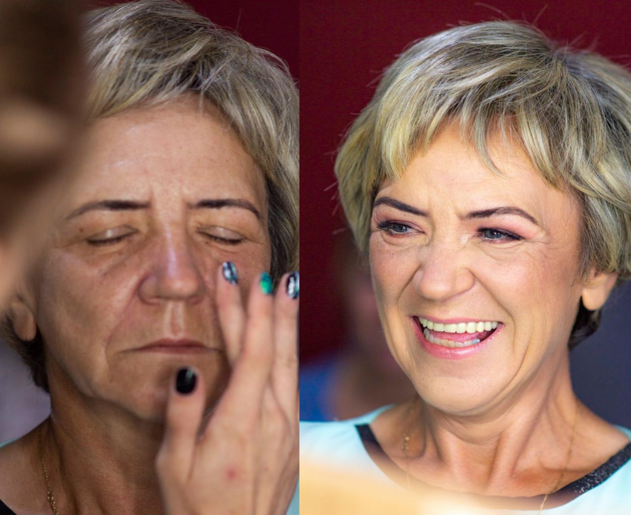 Kobieta przed i po makijażu: lewa strona bez makijażu z zamkniętymi oczami, prawa strona z makijażem, uśmiechnięta.