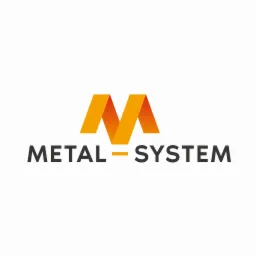 Logo firmy Metal-System z pomarańczowym znakiem graficznym w kształcie litery M nad napisem.