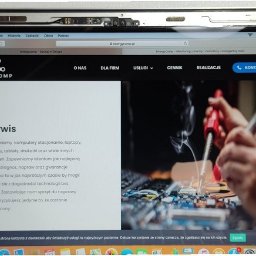 EnergyComp Grodziec Serwis Laptopów - wymiana  uszkodzonej  matrycy w MacBook