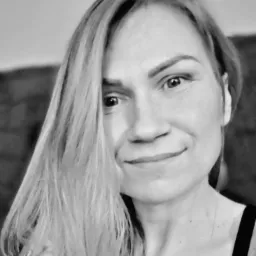 Finanse to moja pasja. Z wielką przyjemnością pomogę Państwu wybrać najkorzystniejszą ofertę.