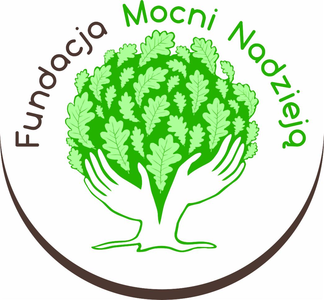Logo Fundacji Mocni Nadzieją przedstawiające zielone drzewo z liści dębu, którego pień tworzą dwie dłonie, umieszczone w okręgu z napisem Fundacja Mocni Nadzieją.
