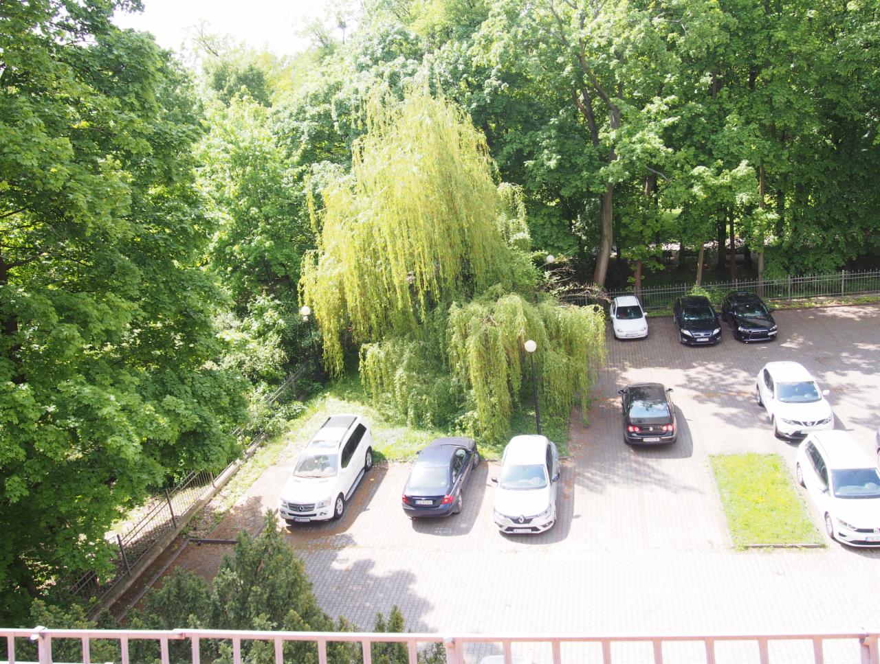 Parking przed Gabinetem