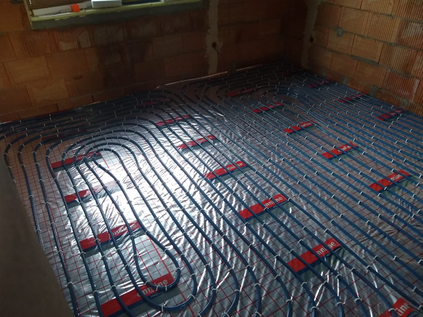 Ogrzewanie podłogowe w systemie Kan Therm Blue Floor