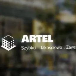 Logo firmy ARTEL z budynkiem w tle. Slogan: Szybko. Jakościowo. Zawsze.