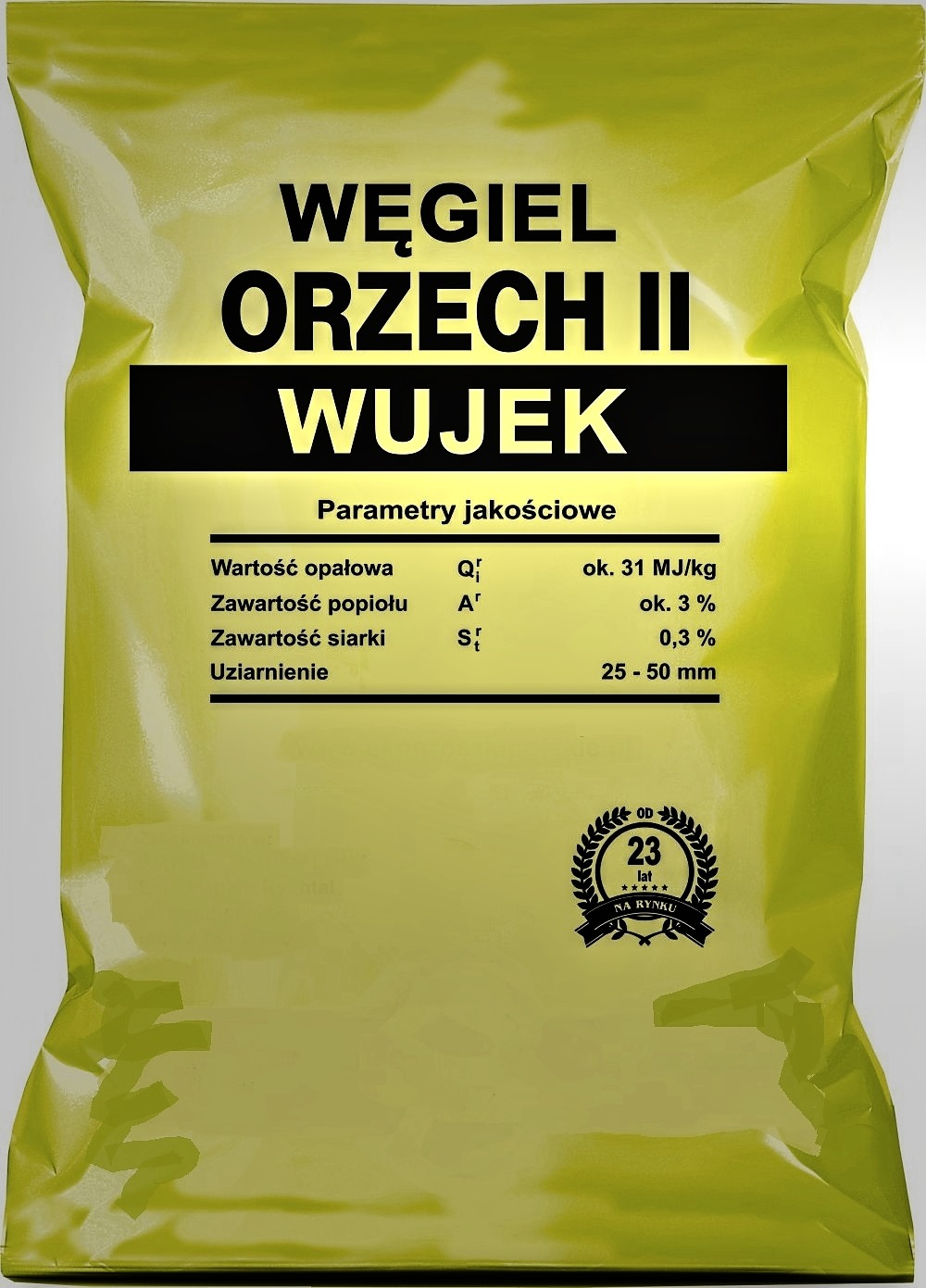 Worek z węglem Orzech II Wujek, prezentujący parametry jakościowe produktu: wartość opałowa 31 MJ/kg, zawartość popiołu 3%, zawartość siarki 0,3%, uziarnienie 25-50 mm, logo firmy z informacją o 23...