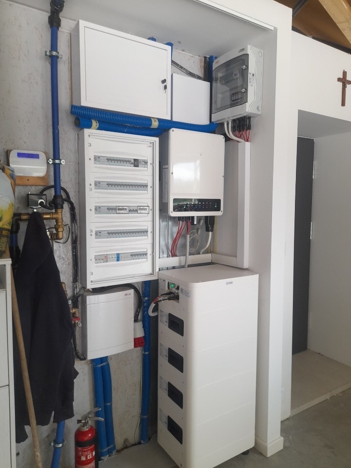 GoodWe 10 KN-ET Plus + Magazyn T14 Tower 14 kWh