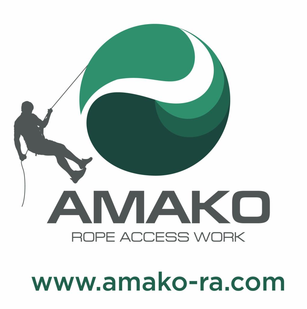Logo firmy AMAKO Rope Access Work z sylwetką osoby pracującej na linach na tle zielonej kuli.