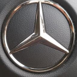 Lukas Rogus - Przew&oacute;z Mebli Belvedere