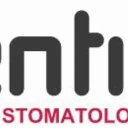 Logo firmy Dentica z napisem 'OPIEKA STOMATOLOGICZNA' w kolorze bordowym pod spodem.