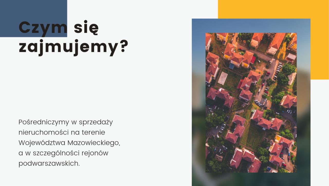 Zdjęcie z drona przedstawiające osiedle domów jednorodzinnych z czerwonymi dachami i zielonymi drzewami, otoczone ulicami z zaparkowanymi samochodami, widok z lotu ptaka z niebieskim niebem w tle.