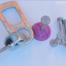 system podnoszenia elementów betonowych za pomocą kotew kulowych