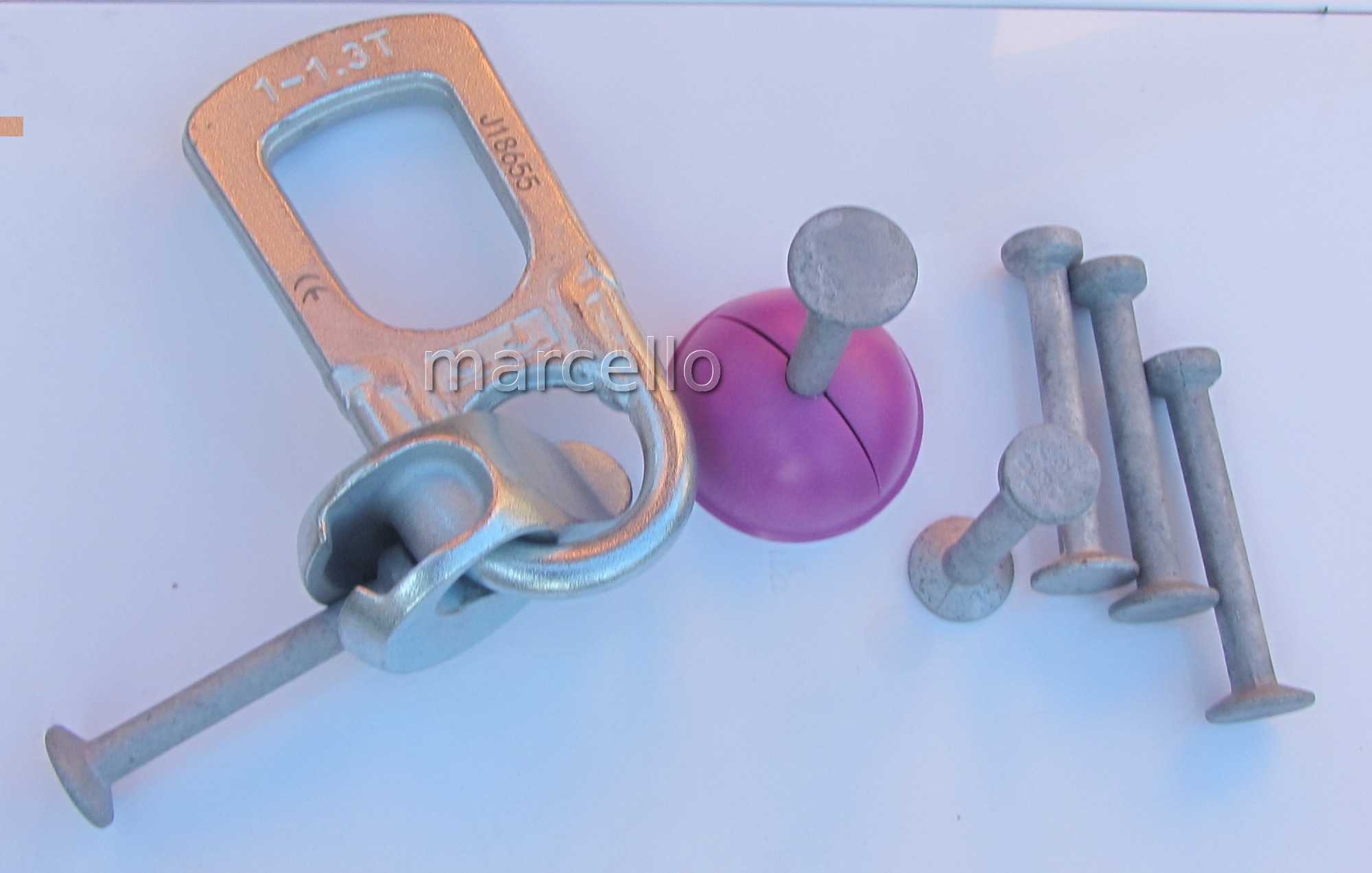 system podnoszenia elementów betonowych za pomocą kotew kulowych